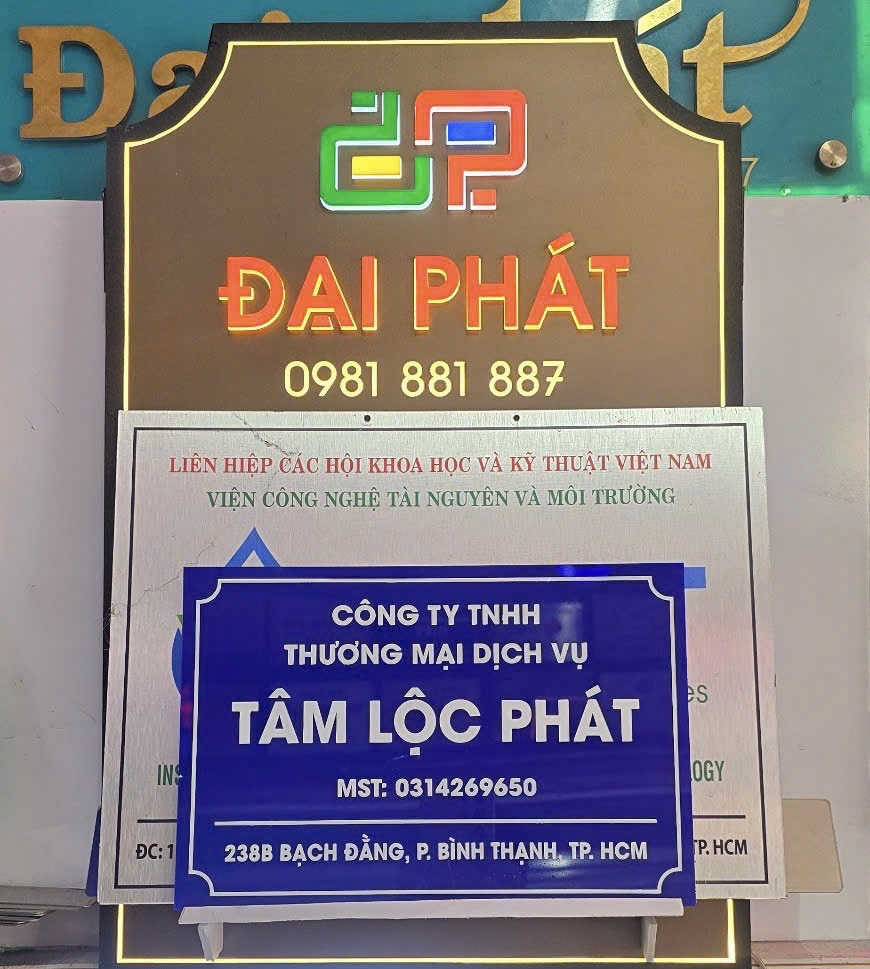Biển tên mica