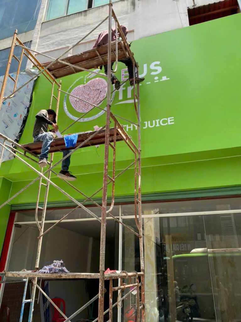 Thi công mặt dựng Alu Quận 2